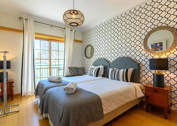 By Interhome Carcavelos (Lisbon)